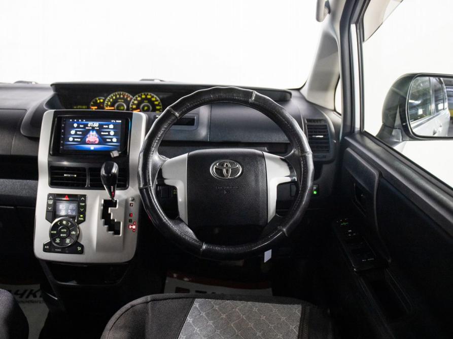 Toyota Noah II (R70) Иркутск  - изображение 9