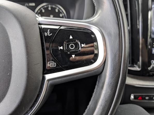 Volvo XC60 II с пробегом 2019 года, цена 3 990 000 рублей, 65466 км, внедорожник, Автокод Объявления