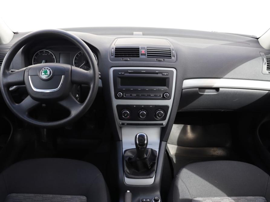 Skoda Octavia II (A5) Рестайлинг Москва  - изображение 13
