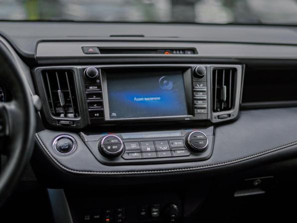 Toyota RAV4 IV (XA40) Рестайлинг с пробегом 2018 года, цена 2 444 000 рублей, 129708 км, внедорожник, Автокод Объявления