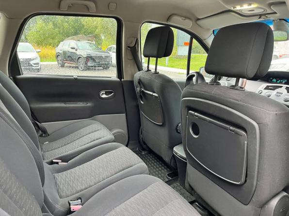 Renault Scenic II Рестайлинг с пробегом 2006 года, цена 449 000 рублей, 295188 км, компактвэн, Автокод Объявления