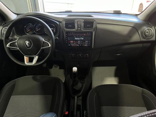 Renault Logan II Рестайлинг с пробегом 2022 года, цена 1 096 000 рублей, 122500 км, седан, Автокод Объявления