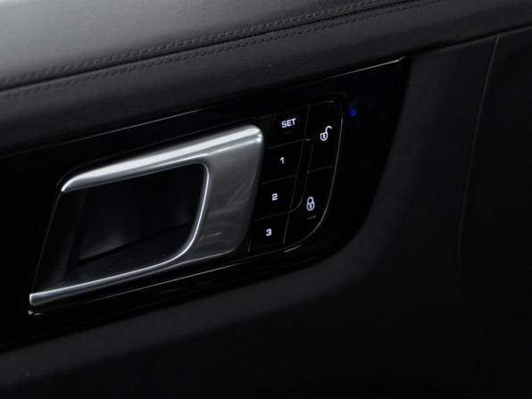Porsche Cayenne III с пробегом 2018 года, цена 5 595 055 рублей, 132869 км, внедорожник, Автокод Объявления