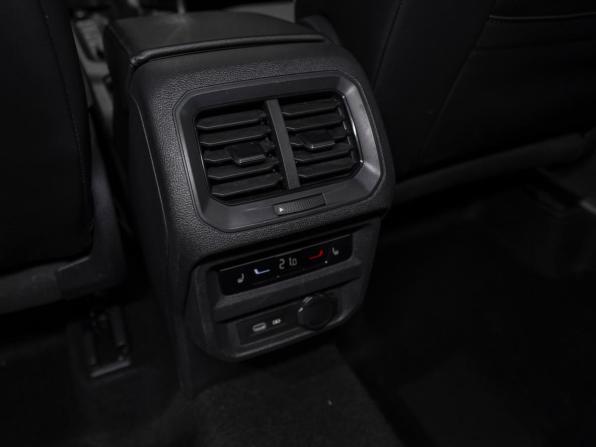Volkswagen Tiguan II Рестайлинг с пробегом 2022 года, цена 3 460 000 рублей, 56725 км, внедорожник, Автокод Объявления