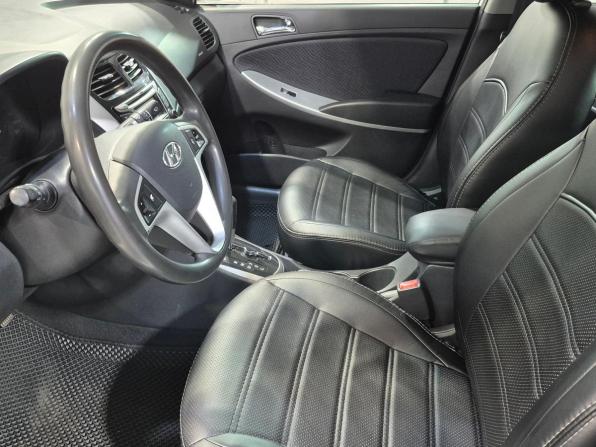 Hyundai Solaris I с пробегом 2011 года, цена 868 000 рублей, 170000 км, седан, Автокод Объявления