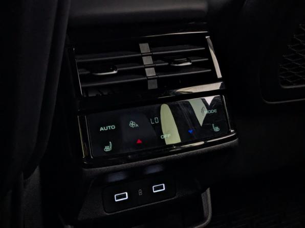 Geely Monjaro I с пробегом 2024 года, цена 3 280 000 рублей, 49343 км, внедорожник, Автокод Объявления