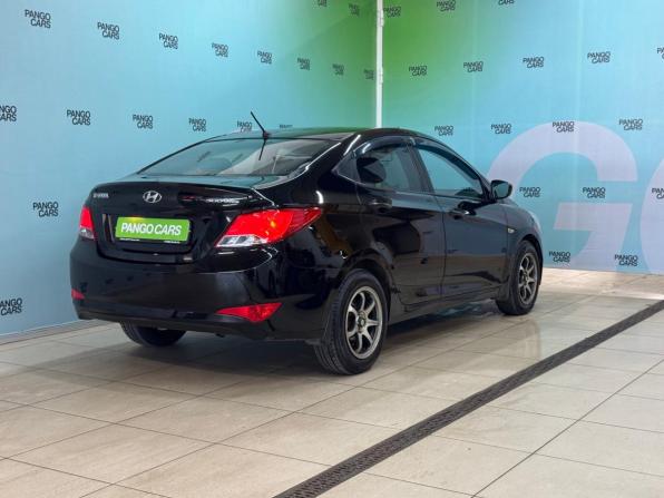 Hyundai Solaris I Рестайлинг с пробегом 2015 года, цена 694 000 рублей, 214135 км, седан, Автокод Объявления