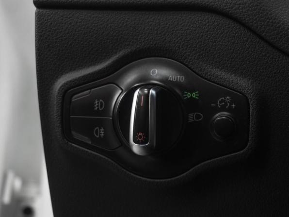 Audi Q5 I (8R) с пробегом 2010 года, цена 1 429 000 рублей, 220622 км, внедорожник, Автокод Объявления