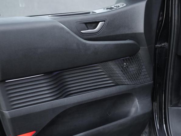Hyundai Staria I с пробегом 2021 года, цена 3 599 000 рублей, 160963 км, минивэн, Автокод Объявления