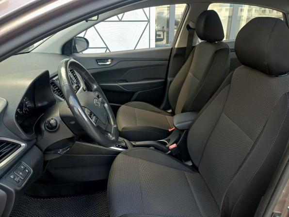 Hyundai Solaris II с пробегом 2018 года, цена 1 199 000 рублей, 155034 км, седан, Автокод Объявления
