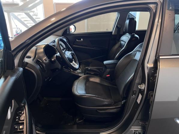 Kia Sportage III с пробегом 2012 года, цена 1 337 000 рублей, 214155 км, внедорожник, Автокод Объявления