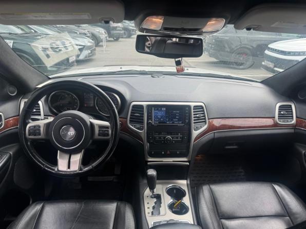 Jeep Grand Cherokee IV (WK2) с пробегом 2012 года, цена 1 359 000 рублей, 308000 км, внедорожник, Автокод Объявления