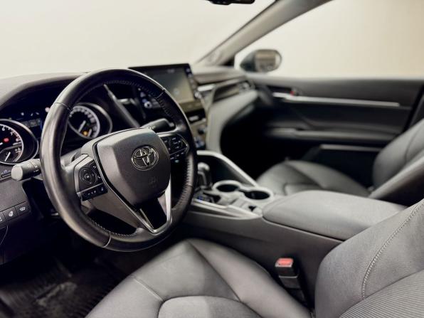 Toyota Camry VIII (XV70) Рестайлинг с пробегом 2022 года, цена 2 945 000 рублей, 181351 км, седан, Автокод Объявления