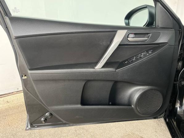 Mazda 3 II (BL) Рестайлинг с пробегом 2013 года, цена 850 000 рублей, 216269 км, седан, Автокод Объявления