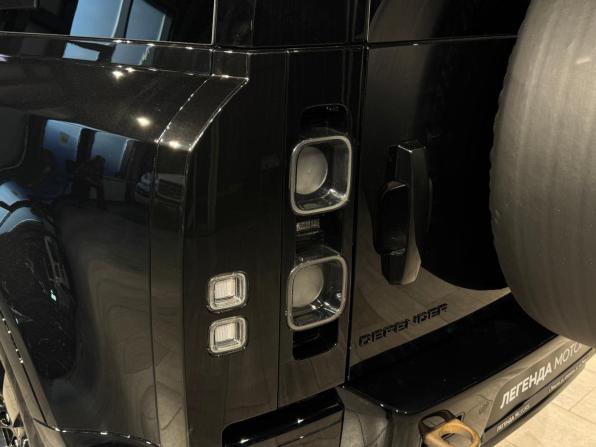 Land Rover Defender II с пробегом 2022 года, цена 14 500 000 рублей, 32610 км, внедорожник, Автокод Объявления