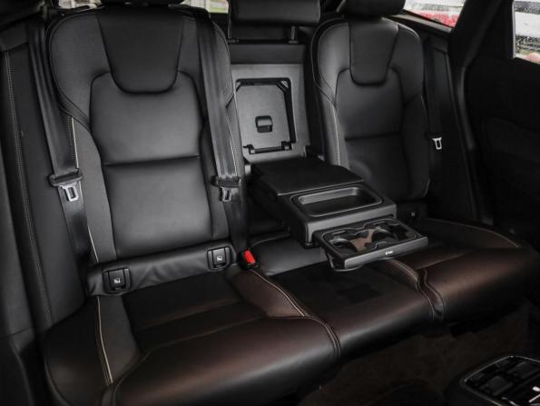Volvo XC60 II с пробегом 2019 года, цена 3 599 000 рублей, 119299 км, внедорожник, Автокод Объявления