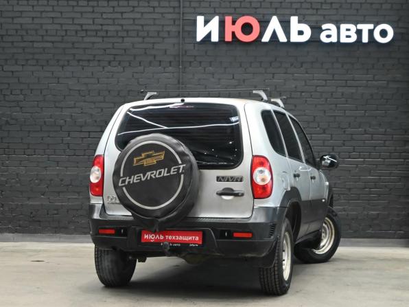 Chevrolet Niva I Рестайлинг с пробегом 2011 года, цена 510 000 рублей, 134358 км, внедорожник, Автокод Объявления