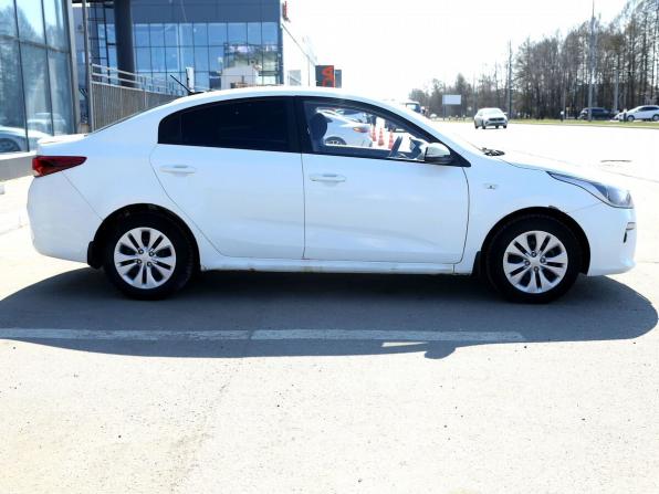 Kia Rio IV с пробегом 2018 года, цена 885 000 рублей, 191000 км, седан, Автокод Объявления