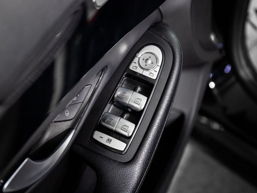 Mercedes-Benz C-Класс IV (W205) Рестайлинг Иркутск  - изображение 20