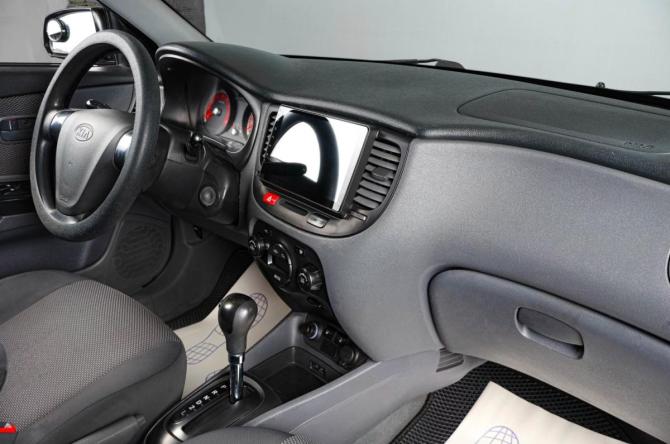 Kia Rio II Рестайлинг с пробегом 2011 года, цена 569 000 рублей, 195000 км, хэтчбек, Автокод Объявления