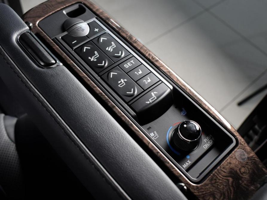 Toyota Alphard III Рестайлинг Ростов-на-Дону  - изображение 12