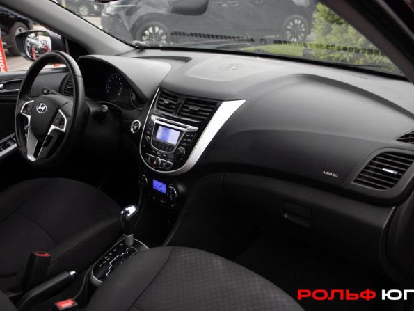 Hyundai Solaris I с пробегом 2012 года, цена 828 000 рублей, 122805 км, хэтчбек, Автокод Объявления