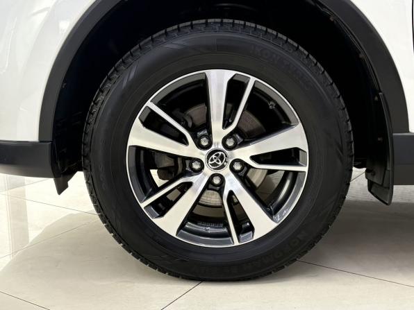 Toyota RAV4 IV (XA40) Рестайлинг с пробегом 2018 года, цена 2 665 000 рублей, 88783 км, внедорожник, Автокод Объявления