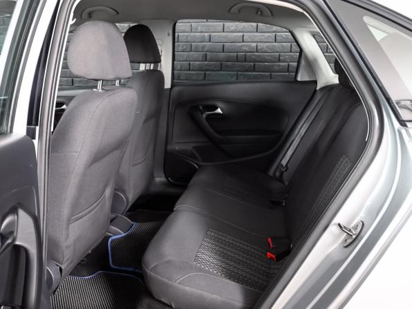 Volkswagen Polo V Рестайлинг с пробегом 2017 года, цена 1 130 000 рублей, 174512 км, седан, Автокод Объявления