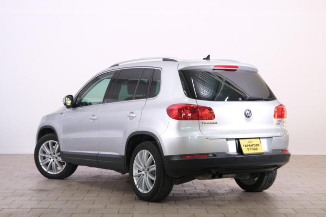 Volkswagen Tiguan I Рестайлинг с пробегом 2015 года, цена 1 629 000 рублей, 80000 км, внедорожник, Автокод Объявления