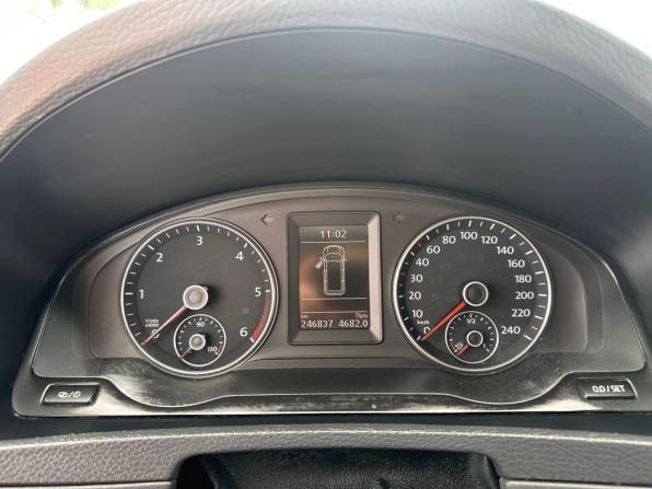 Volkswagen Multivan T5 Рестайлинг с пробегом 2013 года, цена 2 343 000 рублей, 245822 км, минивэн, Автокод Объявления