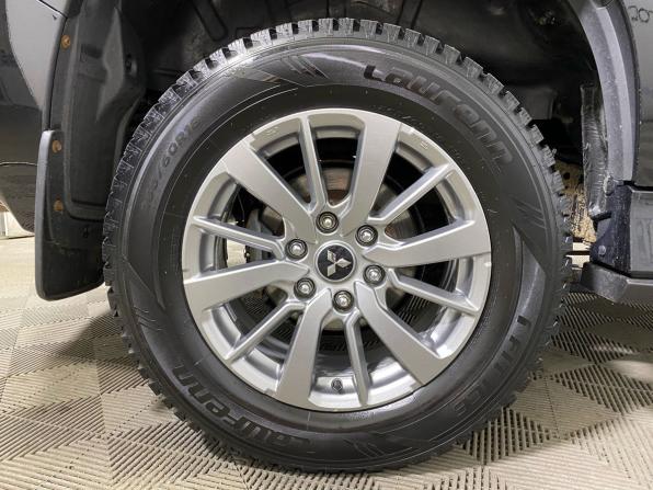 Mitsubishi Pajero Sport III с пробегом 2018 года, цена 2 667 000 рублей, 216921 км, внедорожник, Автокод Объявления