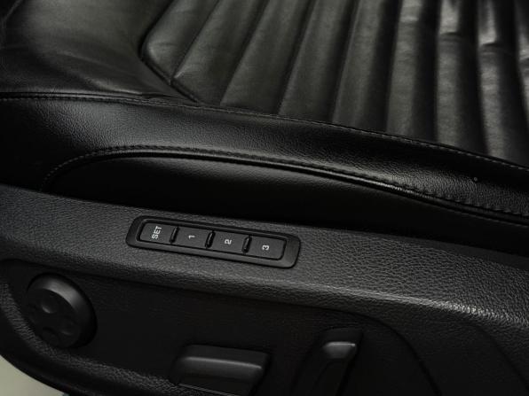 Volkswagen Passat B7 с пробегом 2013 года, цена 1 190 000 рублей, 126616 км, седан, Автокод Объявления