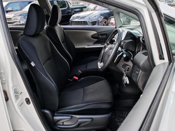 Toyota Wish II с пробегом 2010 года, цена 1 230 000 рублей, 182503 км, минивэн, Автокод Объявления