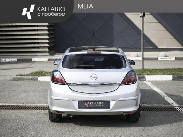 Opel Astra H Рестайлинг с пробегом 2010 года, цена 415 000 рублей, 203215 км, хэтчбек, Автокод Объявления