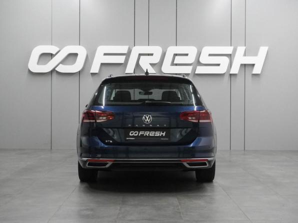 Volkswagen Passat B8 Рестайлинг с пробегом 2020 года, цена 2 354 000 рублей, 112249 км, универсал, Автокод Объявления