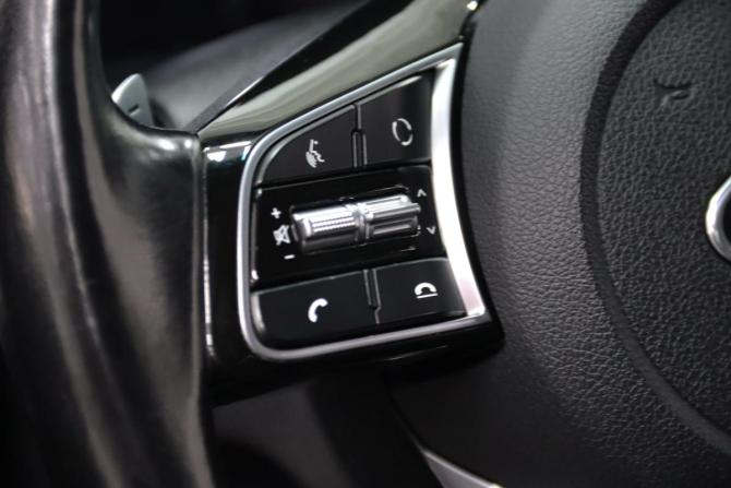 Kia Optima IV Рестайлинг с пробегом 2019 года, цена 1 995 950 рублей, 104496 км, седан, Автокод Объявления