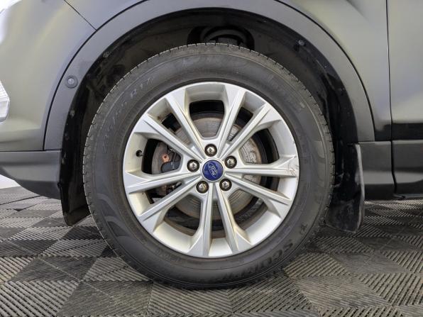 Ford Kuga II Рестайлинг с пробегом 2018 года, цена 1 655 000 рублей, 154040 км, внедорожник, Автокод Объявления
