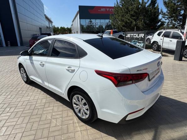 Hyundai Solaris II с пробегом 2019 года, цена 1 499 900 рублей, 60027 км, седан, Автокод Объявления