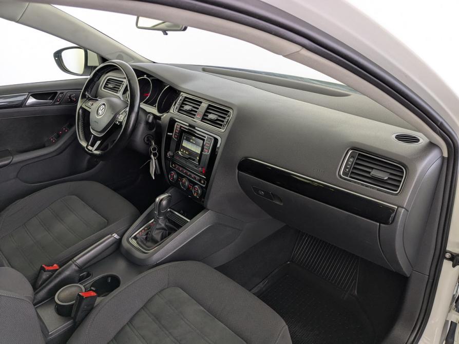 Volkswagen Jetta VI Рестайлинг Москва  - изображение 11
