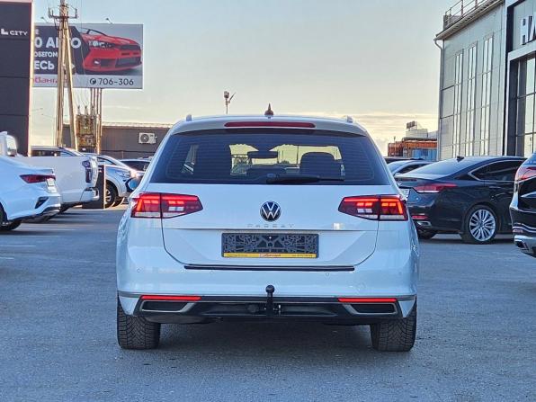 Volkswagen Passat B8 Рестайлинг с пробегом 2020 года, цена 1 790 000 рублей, 227300 км, универсал, Автокод Объявления