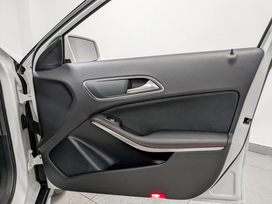 Mercedes-Benz GLA I (X156) Санкт-Петербург  - изображение 24