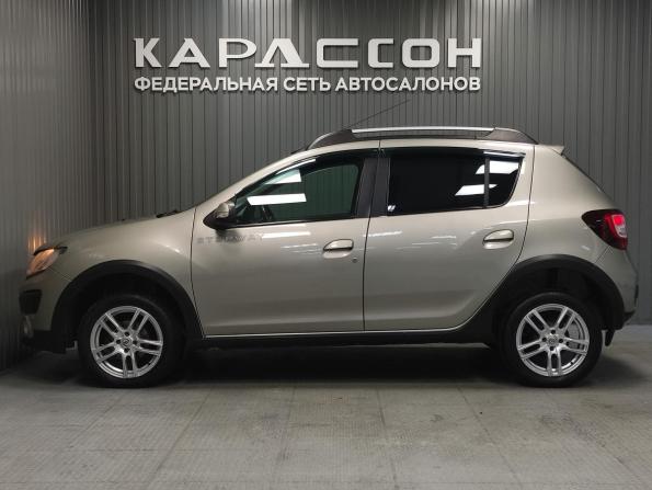Renault Sandero II с пробегом 2015 года, цена 720 000 рублей, 206533 км, хэтчбек, Автокод Объявления