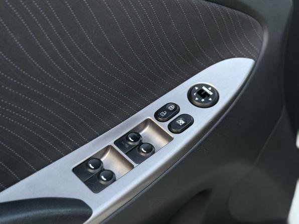 Hyundai Solaris I Рестайлинг с пробегом 2014 года, цена 1 150 000 рублей, 92125 км, седан, Автокод Объявления