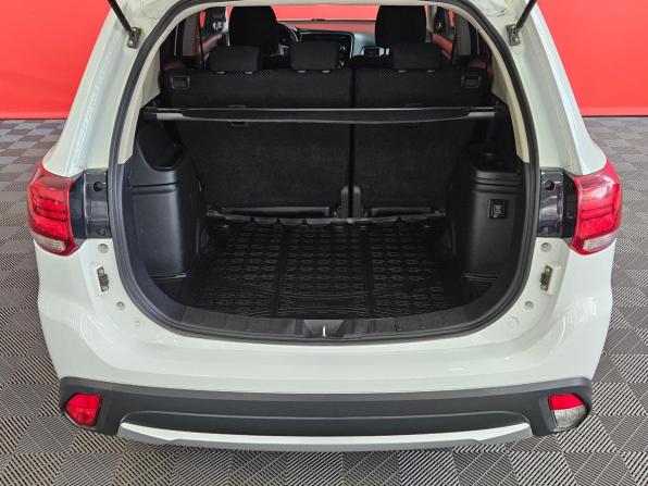 Mitsubishi Outlander III Рестайлинг 2 с пробегом 2017 года, цена 1 870 000 рублей, 142000 км, внедорожник, Автокод Объявления