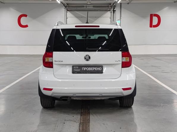 Skoda Yeti I Рестайлинг с пробегом 2017 года, цена 1 326 000 рублей, 160019 км, внедорожник, Автокод Объявления