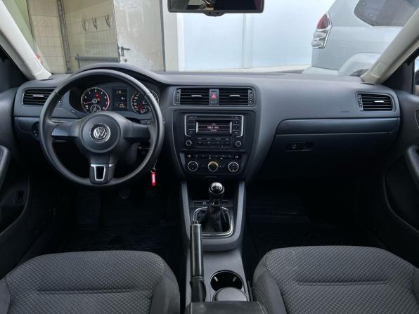 Volkswagen Jetta VI Рестайлинг с пробегом 2014 года, цена 999 000 рублей, 137254 км, седан, Автокод Объявления