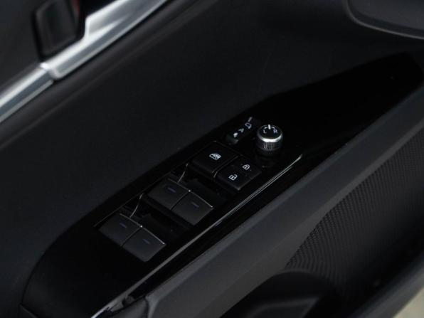 Toyota Camry IX (XV80) China Market с пробегом 2024 года, цена 3 642 999 рублей, 15555 км, седан, Автокод Объявления
