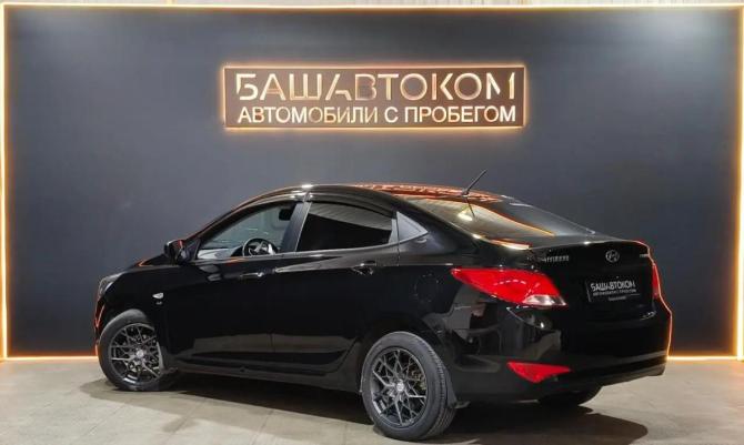 Hyundai Solaris I Рестайлинг с пробегом 2015 года, цена 999 000 рублей, 156587 км, седан, Автокод Объявления