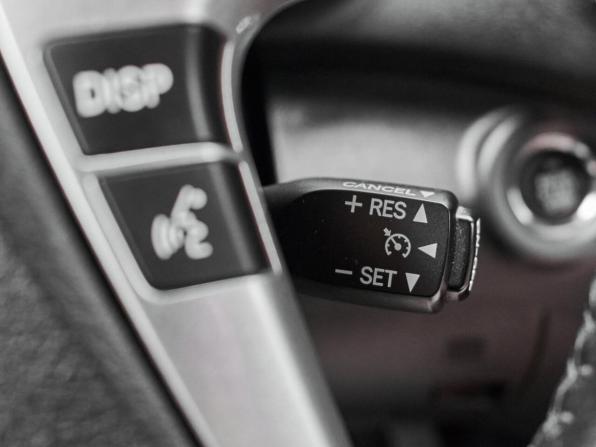 Toyota Highlander II (XU40) Рестайлинг с пробегом 2012 года, цена 2 050 000 рублей, 230295 км, внедорожник, Автокод Объявления