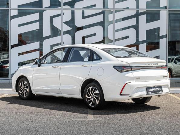 BAIC U5 Plus с пробегом 2023 года, цена 1 075 000 рублей, 134323 км, седан, Автокод Объявления